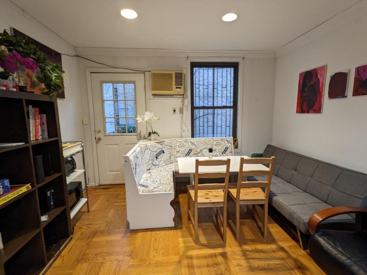 Spacious Room For 4 People In Williamsburg ! New York Exterior photo